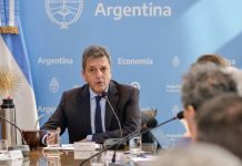 El Gobierno congeló el precio de los combustibles hasta el 31 de octubre