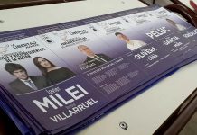 Detuvieron a un joven de 16 años por robar boletas de La Libertad Avanza, el partido de Milei