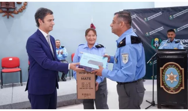 Entregaron equipamiento informático para modernizar el sistema penitenciario de Salta