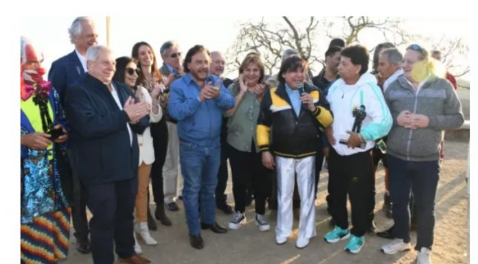 Salta homenajeó a Ricky Maravilla por su aporte a la cultura y música popular